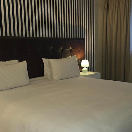 Ascot Hotel Йоханнесбург Экстерьер фото