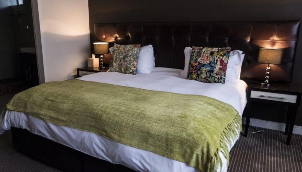 Ascot Hotel Йоханнесбург Экстерьер фото