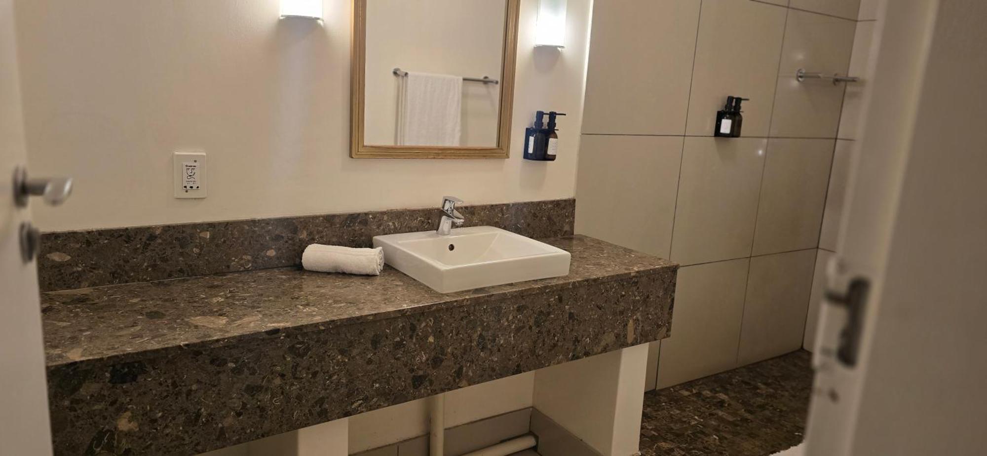 Ascot Hotel Йоханнесбург Экстерьер фото